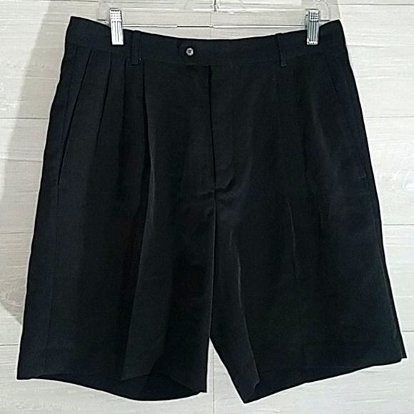 Nike Other - Nike Golf Shorts Size 33 M